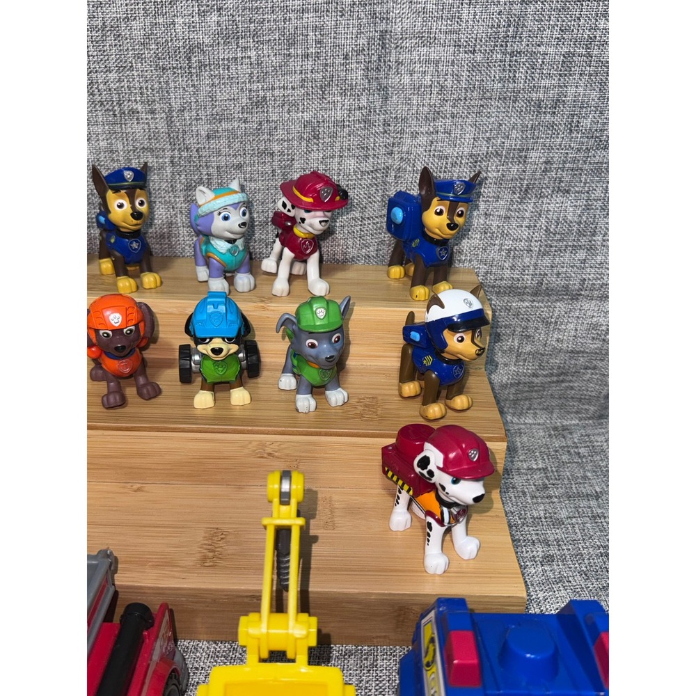 Paw Patrol Toy Lot 12 Figures 4 Vehicles Marshall Chase Skye Rubble Everest - Picture 4 of 10